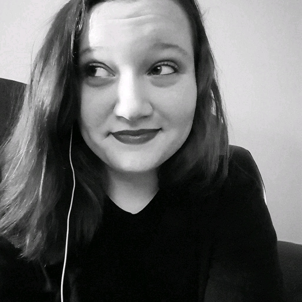 Meet your Posher, Alexis